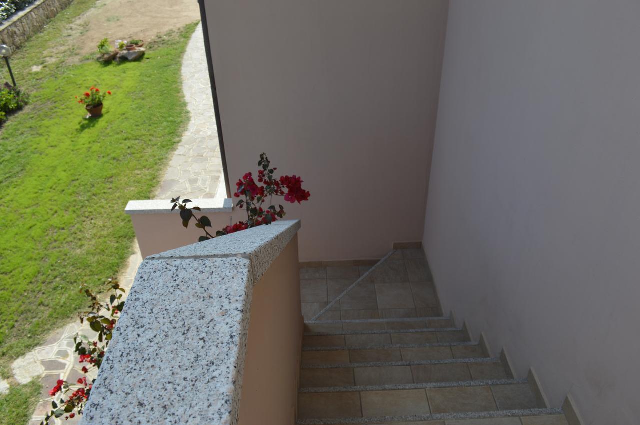 Guest Rooms Affittacamere San Teodoro  Exterior foto